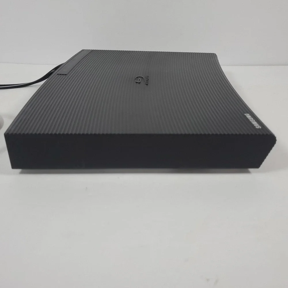 Samsung BD-J57C Smart Curved Blu-Ray Disc DVD Player Streaming With Remote